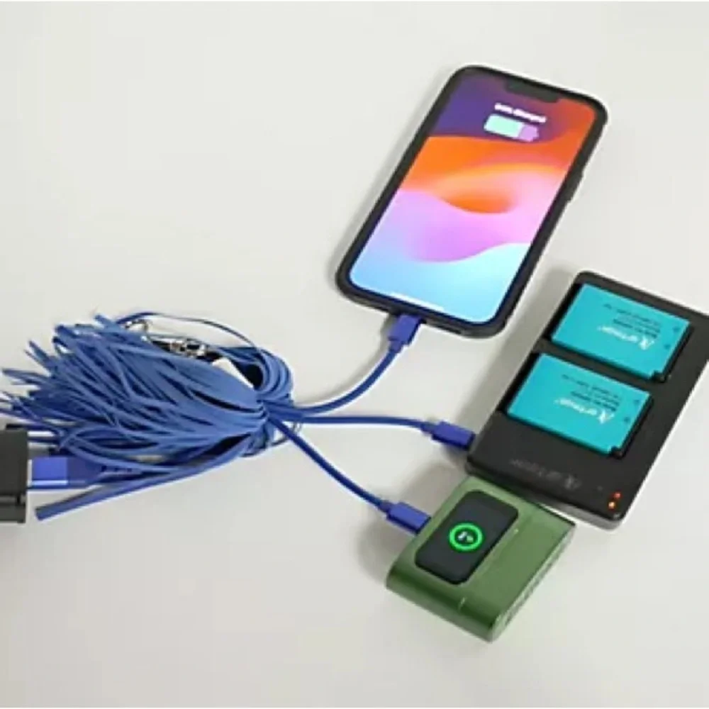 Bolsetta Universal Charging Tassels for Apple & Android - Black